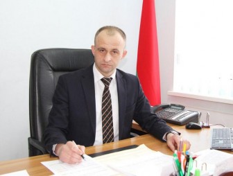 Председатель Мостовского райисполкома Юрий Валеватый провёл приём граждан
