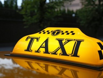 В Гродно пьяный клиент украл у таксиста кошелек