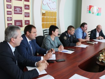 Вопросы активного долголетия обсуждены на заседании Мостовского районного совета по дембезопасности