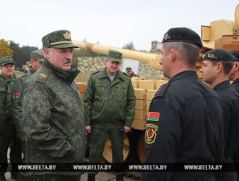 'Это не пиаровщина' - Лукашенко объяснил потребность Беларуси в современном отечественном вооружении