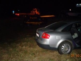 Две машины оказались в кювете: под Гродно произошла авария с участием такси