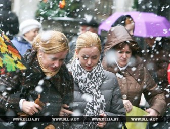 Дожди с мокрым снегом и порывистый ветер ожидаются в Беларуси в выходные