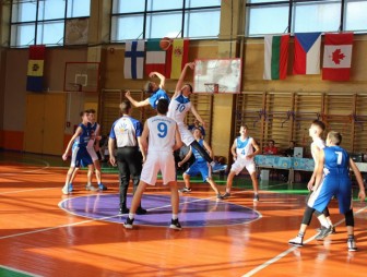 В Мостах состоялись первые игры ДЮБЛ среди юношей в этом сезоне