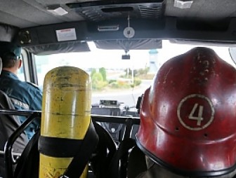 Пожарный подъемник и нефтесборное оборудование приобретут гродненские спасатели по программе ЕС