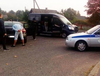 Дилера с килограммом наркотиков задержали в Мостовском районе