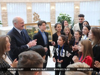 'Вы уже победители!' - Лукашенко встретился с участниками детского 'Евровидения'