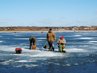 Правила безопасности на рыбалке по первому льду