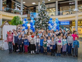 «Белая Русь» устроила новогодний праздник для особенных детей