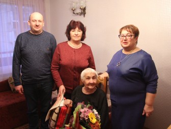 Мостовчанке Зое Диваковой исполнилось 95 лет