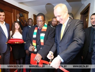 Мнангагва и Дапкюнас открыли офис почетного консульства Зимбабве в Минске
