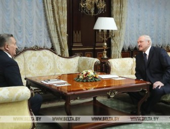 Лукашенко встретился с представителем Украины в контактной группе Марчуком
