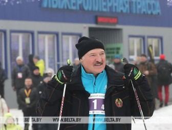 Лукашенко приехал на спортивный праздник 'Минская лыжня - 2019'