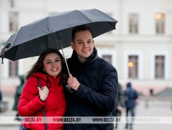 Неустойчивая погода с порывистым ветром ожидается в Беларуси в выходные
