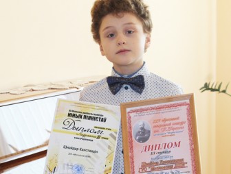 Юный пианист из Мостов стал лауреатом III степени в областном конкурсе