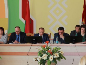 На заседании Мостовского райисполкома подвели итоги 1 квартала 2019 года