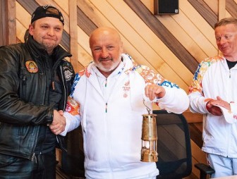 Белорусские альпинисты приняли эстафету 'Пламя мира' II Европейских игр