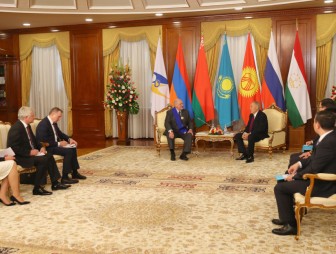 Тема недели: Юбилейный саммит ЕАЭС и двусторонние встречи - рабочий визит Александра Лукашенко в Казахстан
