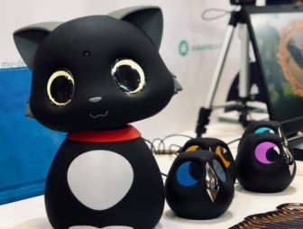 Кота-робота показали в Китае