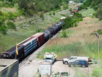 В тоннеле между США и Канадой сошли с рельсов более 40 грузовых вагонов