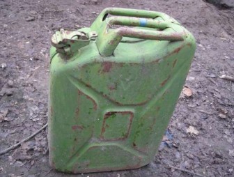 Житель Волковысского района слил 235 литров солярки на ферме, где работал