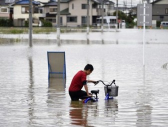 В Японии из-за ливней эвакуируют более 110 тыс. жителей
