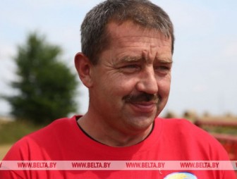 Комбайнер из Гродненского района первым в Беларуси намолотил 3 000 тонн зерна