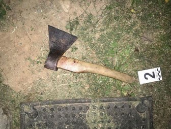 В Гродненском районе следователи ищут мужчину, подозреваемого в покушении на убийство. Для жертвы он успел выкопать могилу