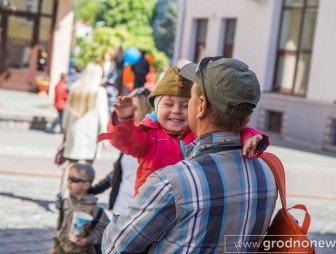 Добра и процветания! Известные белорусы поздравляют Гродненскую область с 75-летием