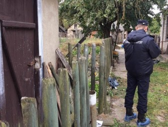 В Мостах во дворе дома обнаружен труп 64-летнего мужчины: СК проводит проверку