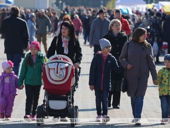 С благодарностью и любовью: Неделя матери пройдет в Беларуси с 8 по 14 октября