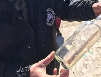 Бутылку с посланием от советских моряков нашли на берегу Бразилии