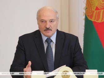 От профильного IT-вуза до электронного правительства - Александр Лукашенко провел совещание по развитию цифровой сферы