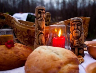 Традиции и обряды Дедов: о блюдах на столе и поверьях