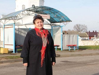 Староста агрогородка Лунно Елена Романчук рассказывает о своей работе с населением