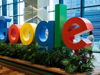 Google оставит 200 тыс. сотрудников работать из дома еще на год