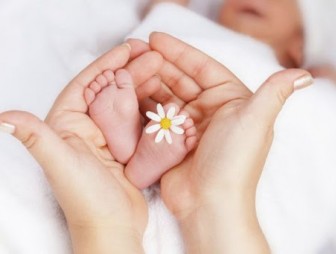 На Гродненщине почетное звание «Дитя мира» присвоят новорожденным, появившимся на свет в Международный День мира