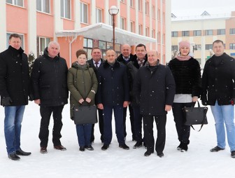 Делегаты Мостовщины отправились в Минск на VI Всебелорусское народное собрание