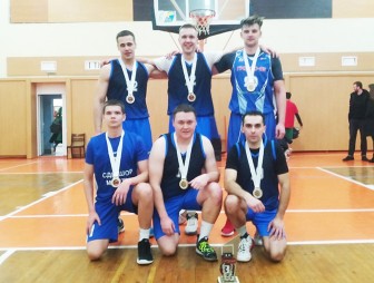 Мостовчане завоевали бронзу в открытых соревнованиях по баскетболу «Гарадзенская ліга»