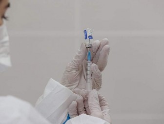 Вакцину 'Спутник Лайт' могут зарегистрировать в мае
