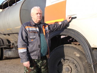 Дороги и  заботы водителя ДРСУ-208 Валерия Сурмача