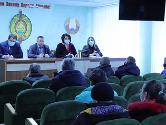 Заседание наблюдательной комиссии в Мостовском РОВД: как осуждённые получают второй шанс