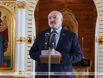 Лукашенко: счастье у белорусов одно - надо сберечь нашу землю