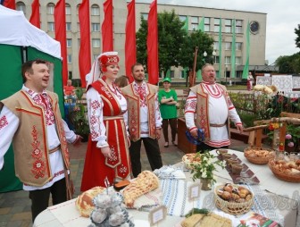 На фестивале национальных культур в Гродно будут работать свыше 170 объектов торговли и общепита более чем на 3 000 мест