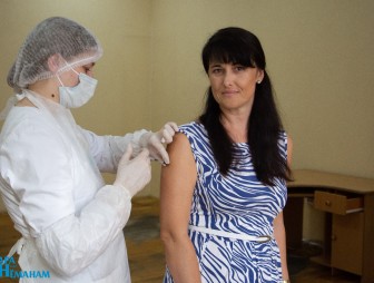 Работники Мостовского филиала Гродненского облпотребобщества заботятся о своём здоровье, пройдя ревакцинацию от COVID-19