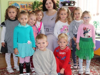Не мы выбираем профессию, а она выбирает нас, считает заведующий детским садом №3 г. Мосты Светлана Щука