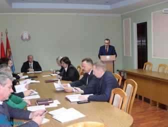 Под руководством председателя райисполкома Андрея Санько прошло заседание комиссии по противодействию коррупции