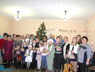 В Мостах прошло традиционное семейное мероприятие «Бабушкин хоровод»