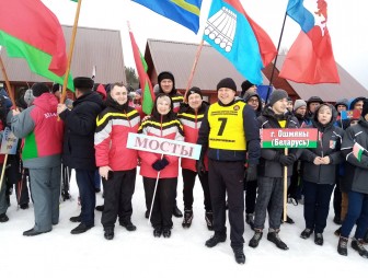 Командный дух, сплочённость и волю к победе продемонстрировали мостовчане на «Принеманской лыжне»