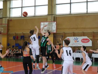 В Мостах проходит первенство Республики Беларусь по баскетболу среди юношей 2008-2009 гг.р. Как сегодня сыграла команда Гродненской области? (+ видео)