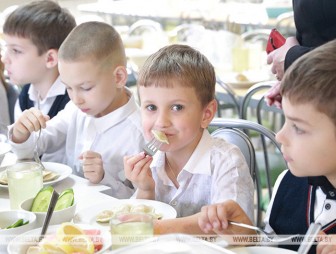 Петришенко: проект по питанию распространят на все школы Беларуси